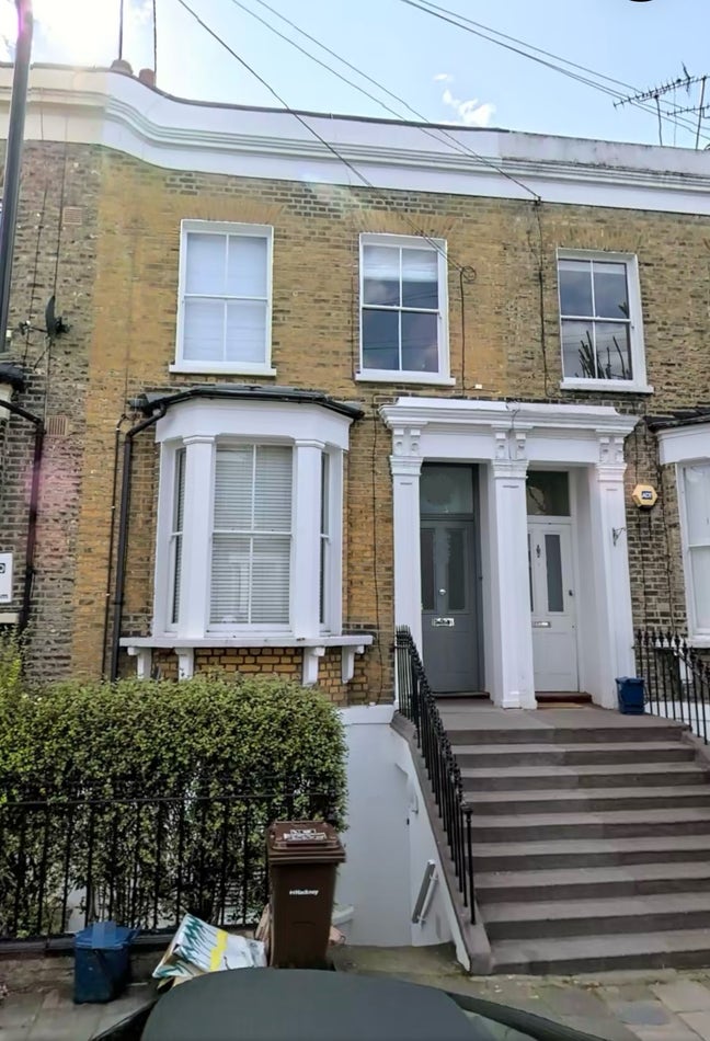 Lovely double room in Hackney townhouse Main Photo