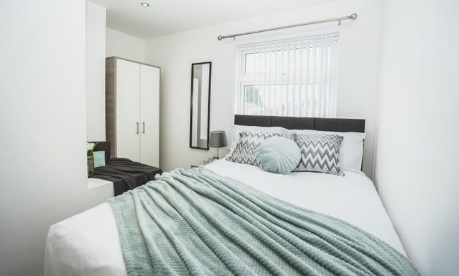 Double Ensuite Room Coming Soon B5 Main Photo