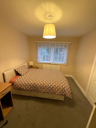 Room For Rent  Main Photo