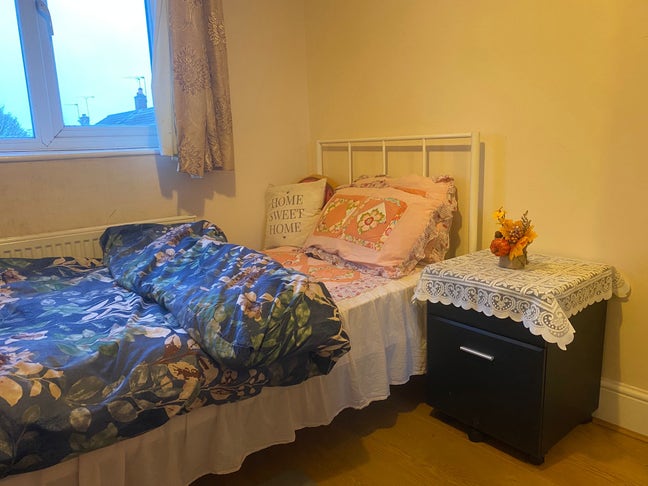 Single Room for rent  Main Photo