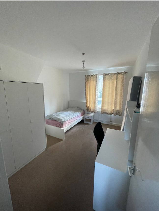 Lovely one bedroom (✨ **All bills included!** )  Main Photo