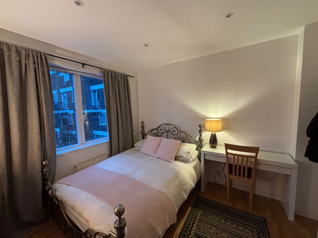 Double en-suite in Camberwell  Main Photo