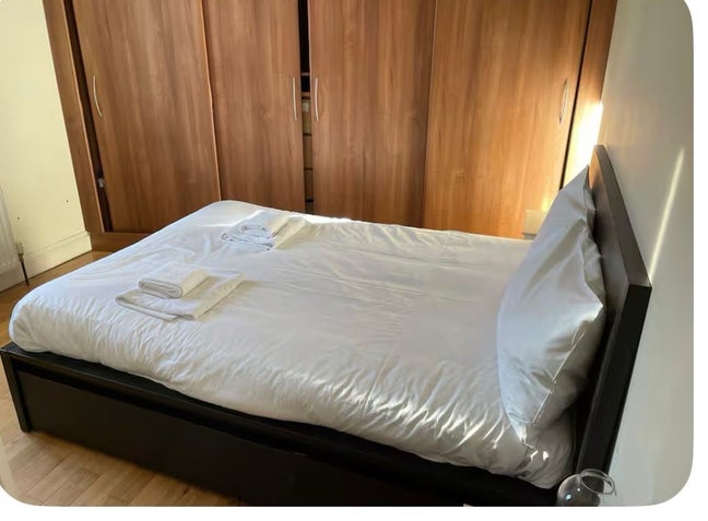 Bright Apartment on Hackney Road – Next to Shoredi Main Photo