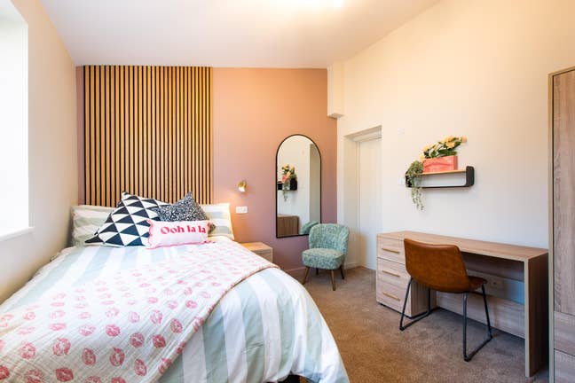 🌟📍Cowley 🏃Near Pure Gym 🏋️ 50% FEB RENT! 🌟 Main Photo