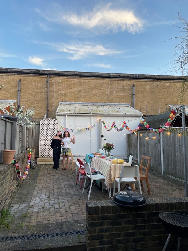 Friendly on suite in Mile End Main Photo