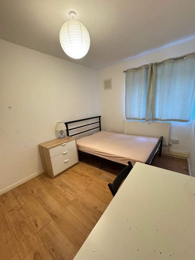 Nice DBL Room | 2 min to QMUL | Stepney Green Main Photo