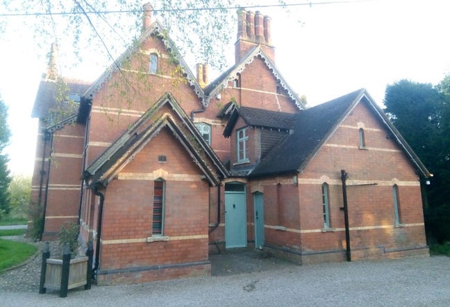 Anex - Self Contained  Main Photo