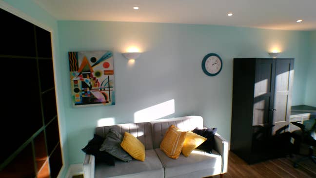 Fresh and Bright Room - Quick links to Central Lon Main Photo