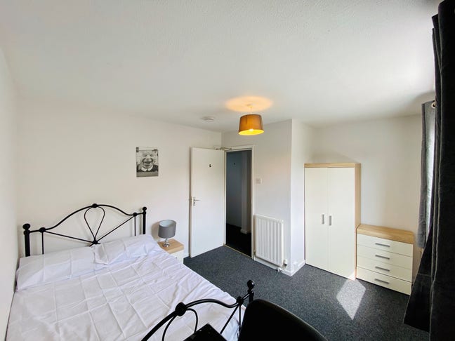 👉 Two Rooms Left! Bretton Comfy Doubles – &pound;99 pw Main Photo