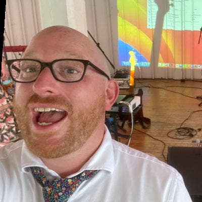 New UK Resident looking for flat Main Photo