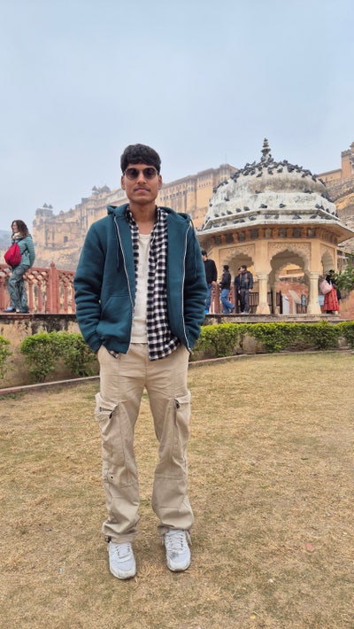 Student Male seeks a single or double room Main Photo