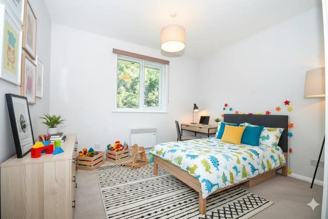 2 Bed Flat for Rent in Pinner Main Photo