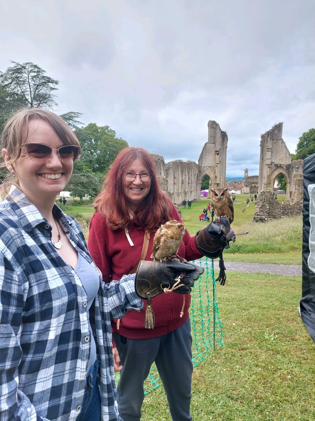 Looking for a room Main Photo