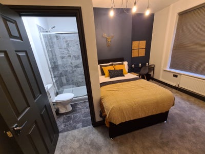 Modern en-suite rooms! Great location off Newland Main Photo