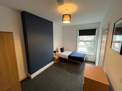 Furnished En-Suite Room Available Main Photo