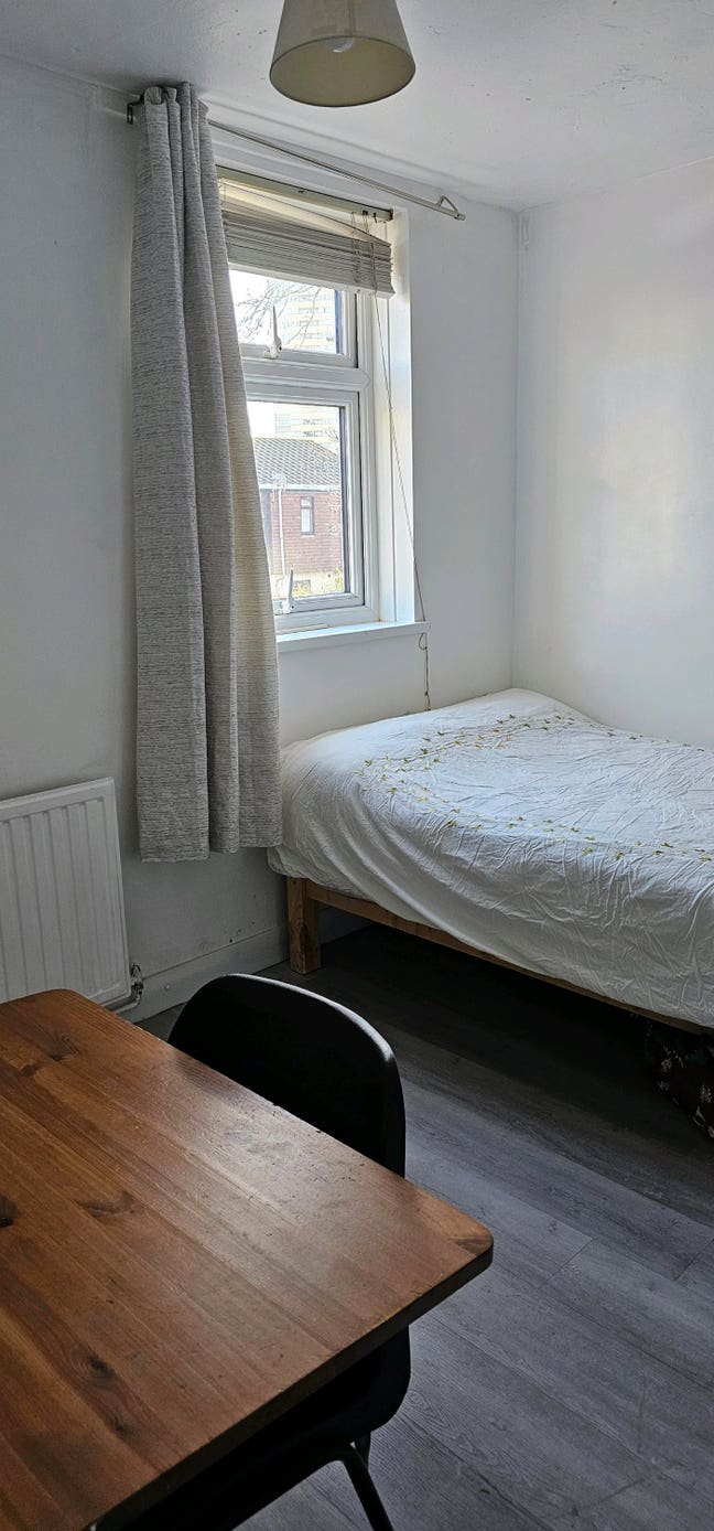 Ensuite Double Westfield-No Deposit Main Photo