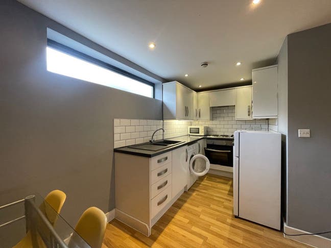 One-Bedroom Flat | Available Now | Part-Furnished Main Photo