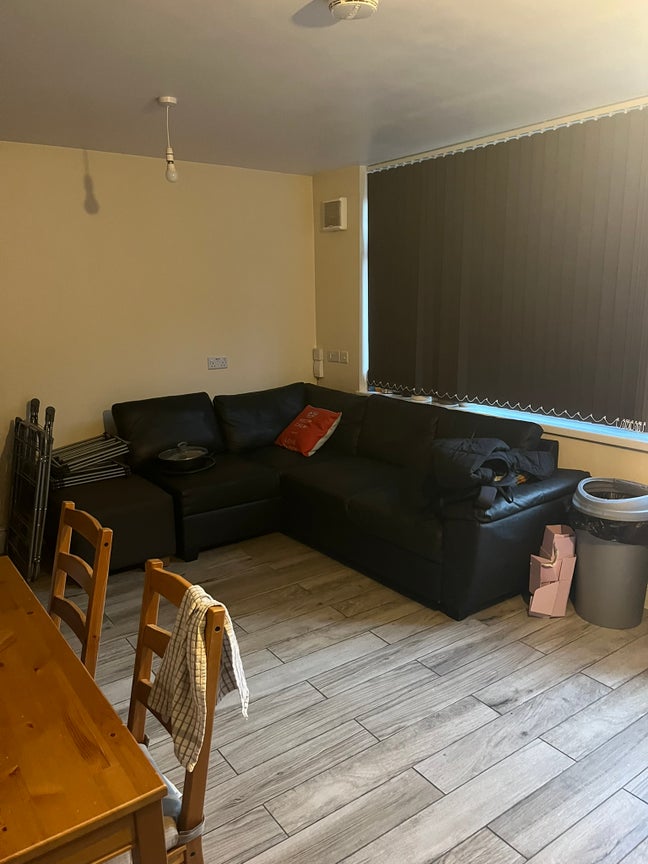 Large ensuite double room in Bermondsey  Main Photo