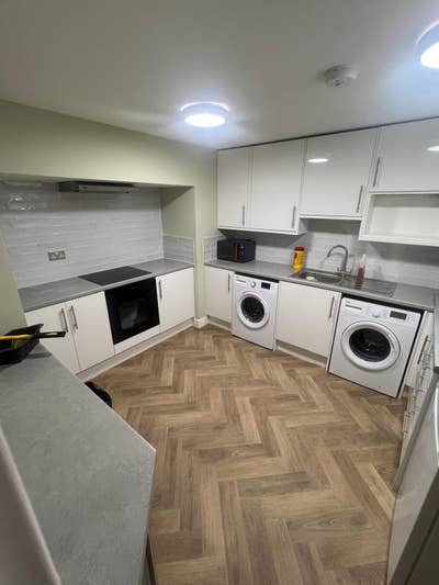 Double En-Suite Room.- Central Bromsgrove Main Photo