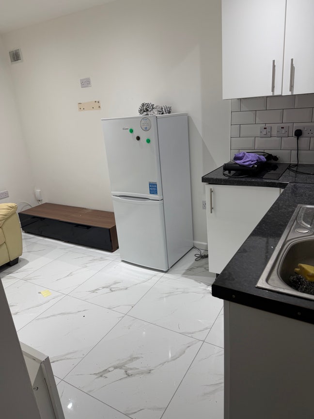 A one bedroom Miniflat  Main Photo