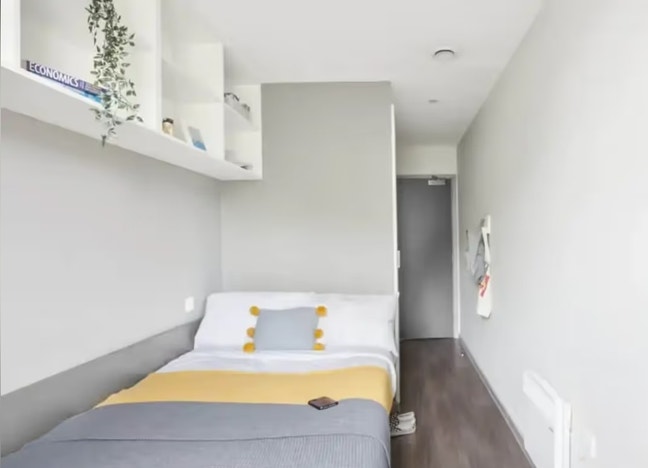 Gosford Gate - Coventry Main Photo