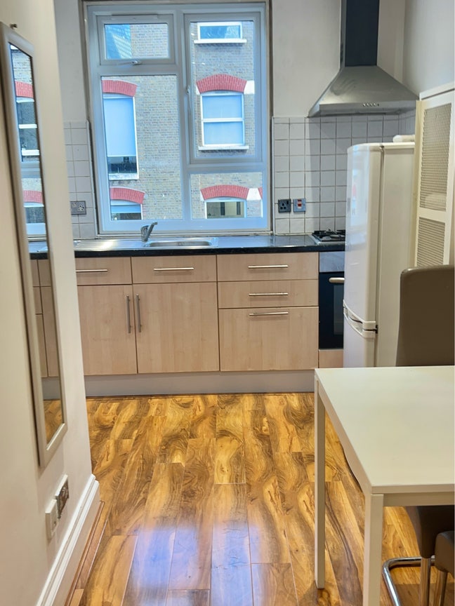 1 Bedroom Flat Commercial Street Main Photo