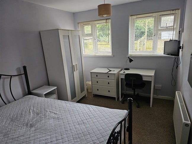 Lovely double room in friendly HMO nr centre  Main Photo