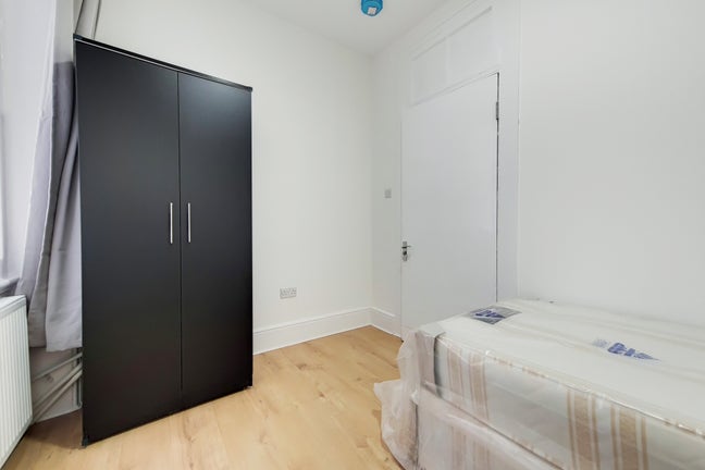 Double room available now near Edgware Road Main Photo