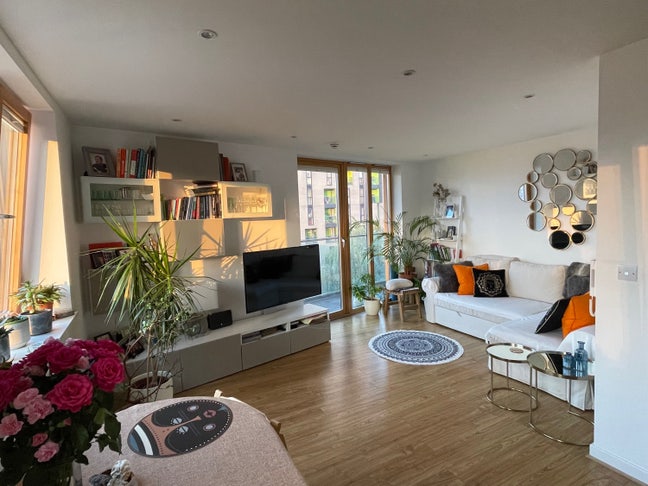 En-suite Double room in  a clean & cosy flat  Main Photo