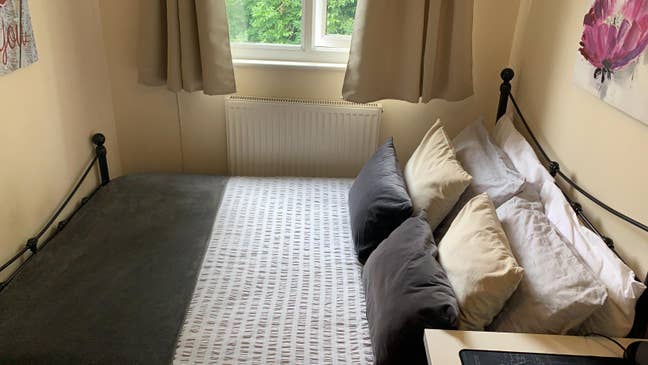 Room Available February  Windsor Close Guildford  Main Photo