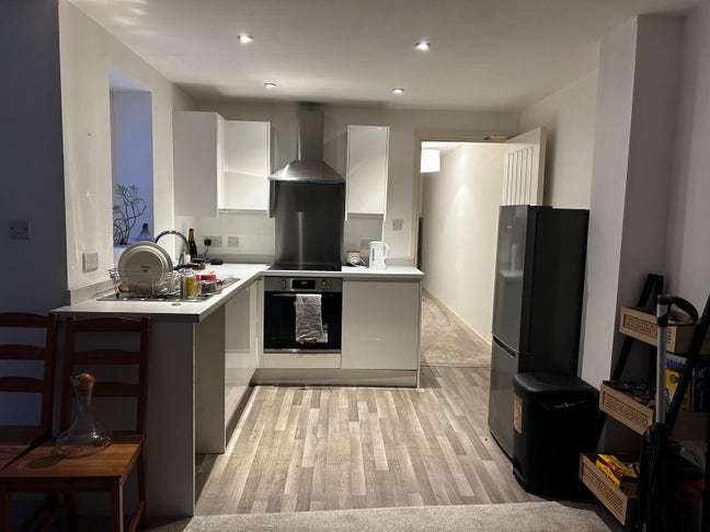 A double room for rent in Kingswood  Main Photo