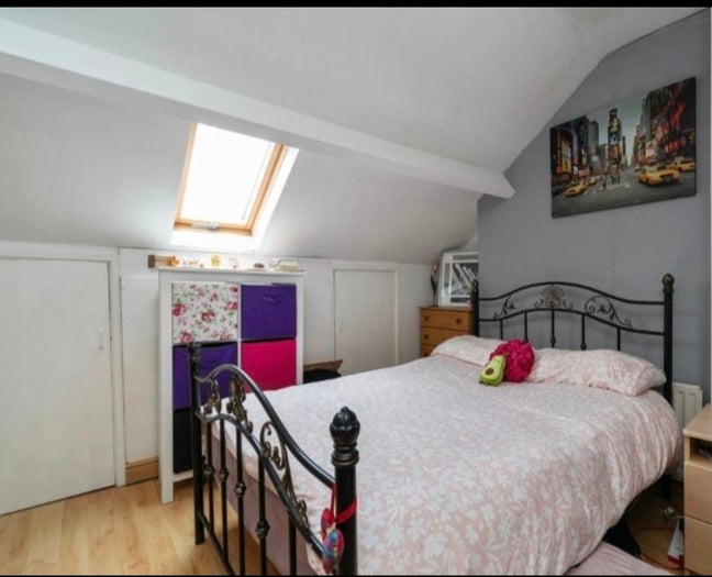 Beautiful Bright DBL Room Private on 3rd floor  Main Photo