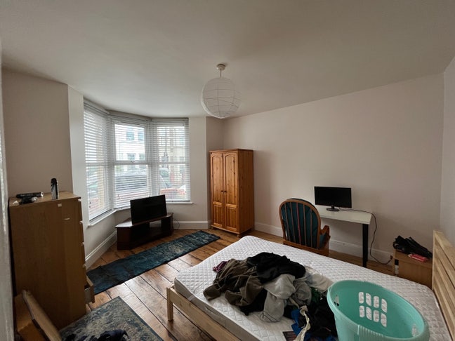 Big room all bills inc, no deposit  Main Photo