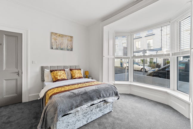 🌟 Fully Furnished Ensuites | All Bills Included Main Photo