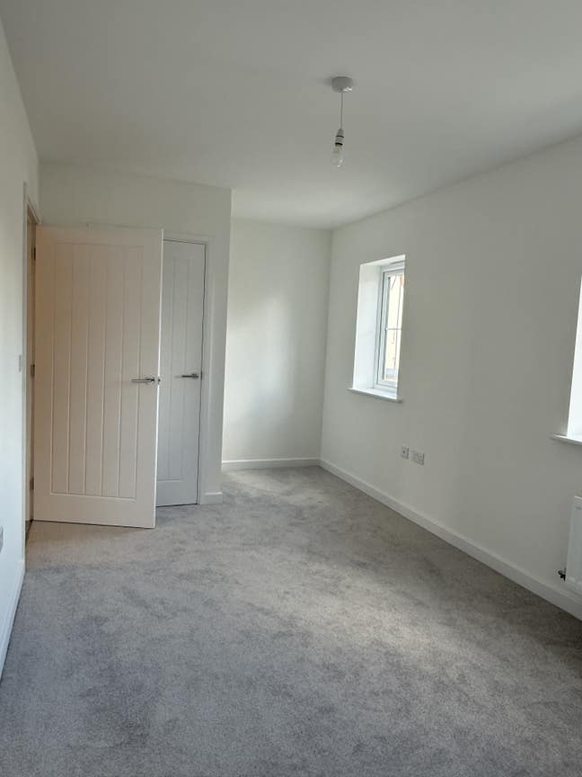 Room to rent  Main Photo