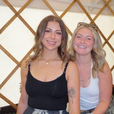 I’m looking for a friendly flat or house sh... Main Photo