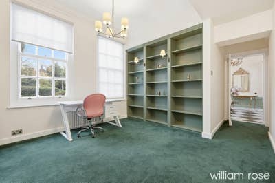 Double Room with En Suite Available Main Photo