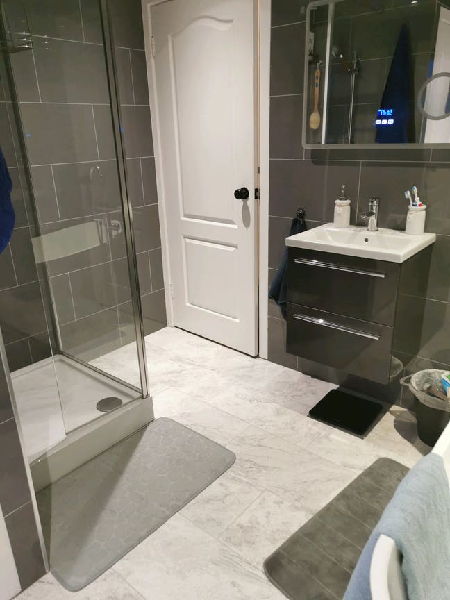 2 double rooms to let in nice area (Newtownabbey)  Main Photo