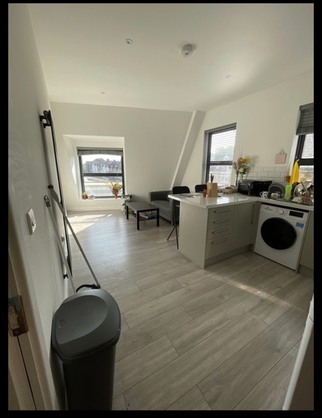 Ensuite room available from Feb end 2026 Main Photo