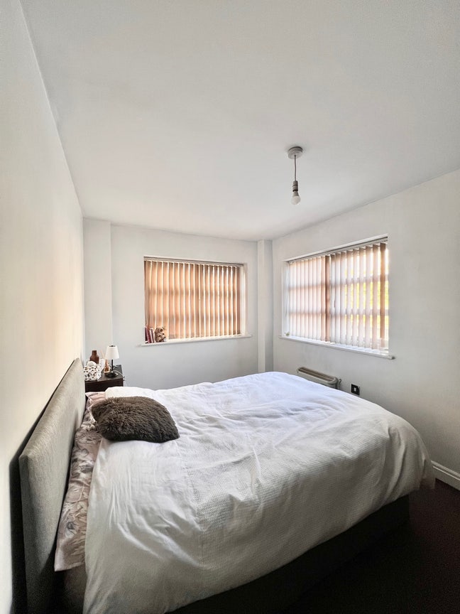 Tenancy Replacement for Lovely Double Room Main Photo