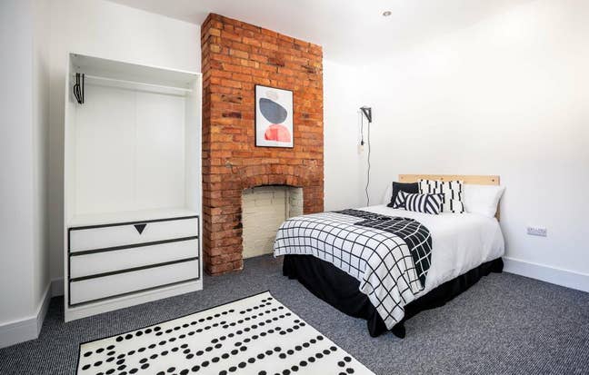 😍 Beautiful Double Room - Close to City Centre 😍 Main Photo