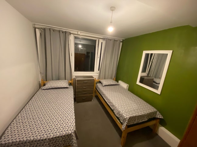 Lovely double room to share p/p person &pound;110 pw Main Photo