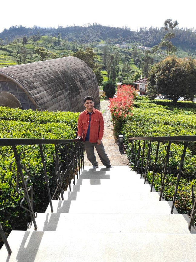 Working professional looking for a room to rent Main Photo