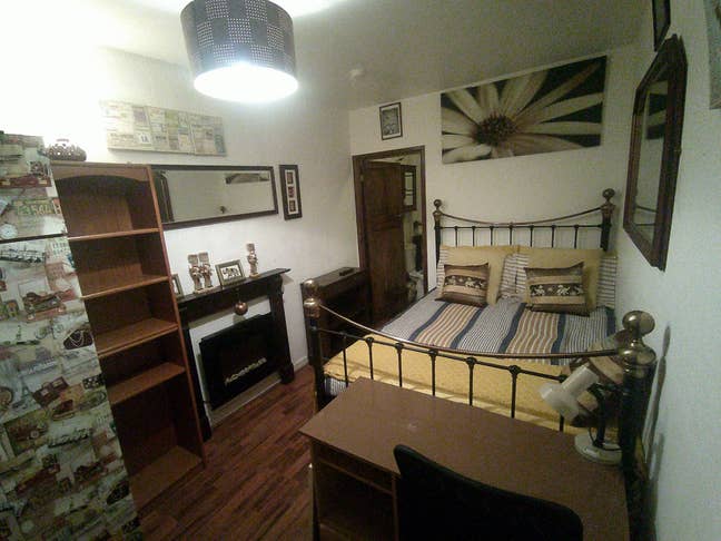 UWE Students looking for comfort and convenience. Main Photo