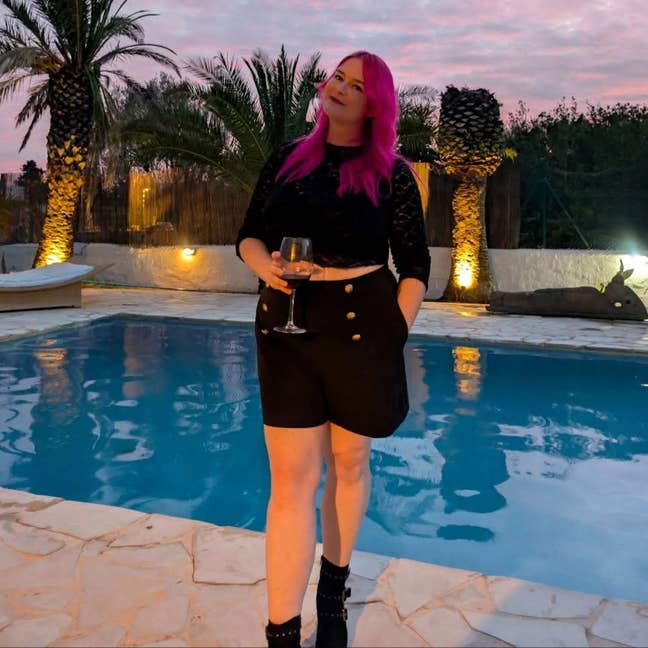 Lori, Professional Female, Double room wanted Main Photo