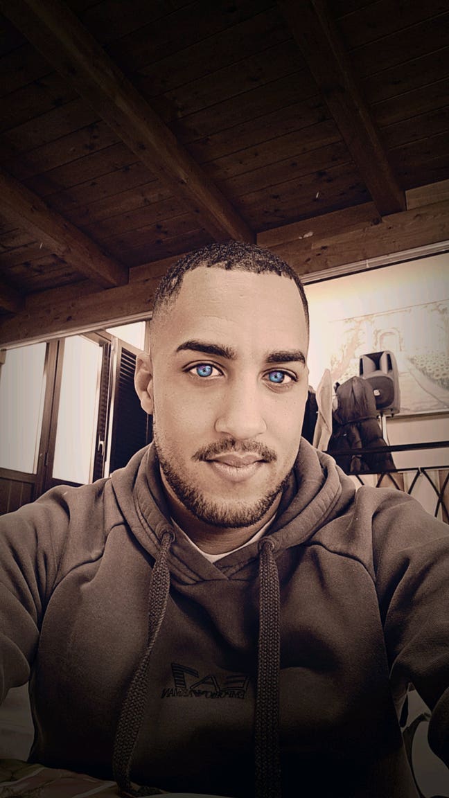 Double room wanted Main Photo