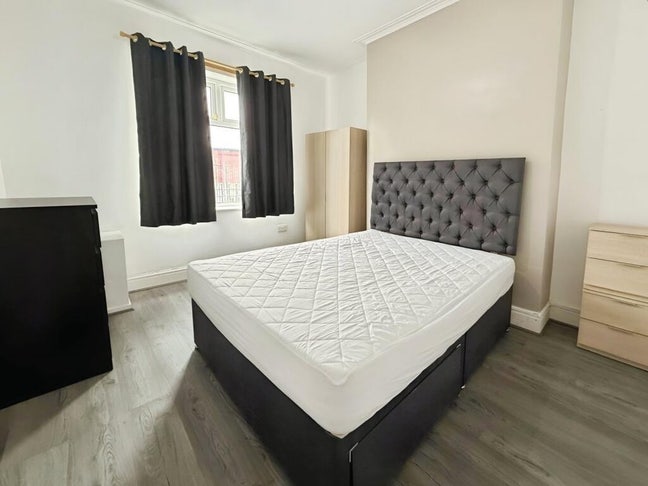 Modern Double Bedroom Main Photo