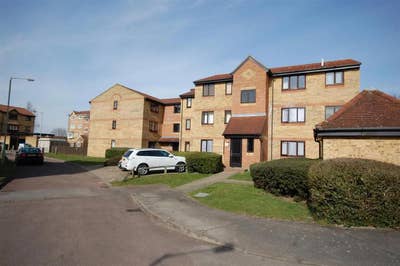 Spacious 1 bed apartment close to Watford hospital Main Photo
