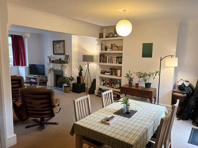 Big double room in houseshare Hove Main Photo