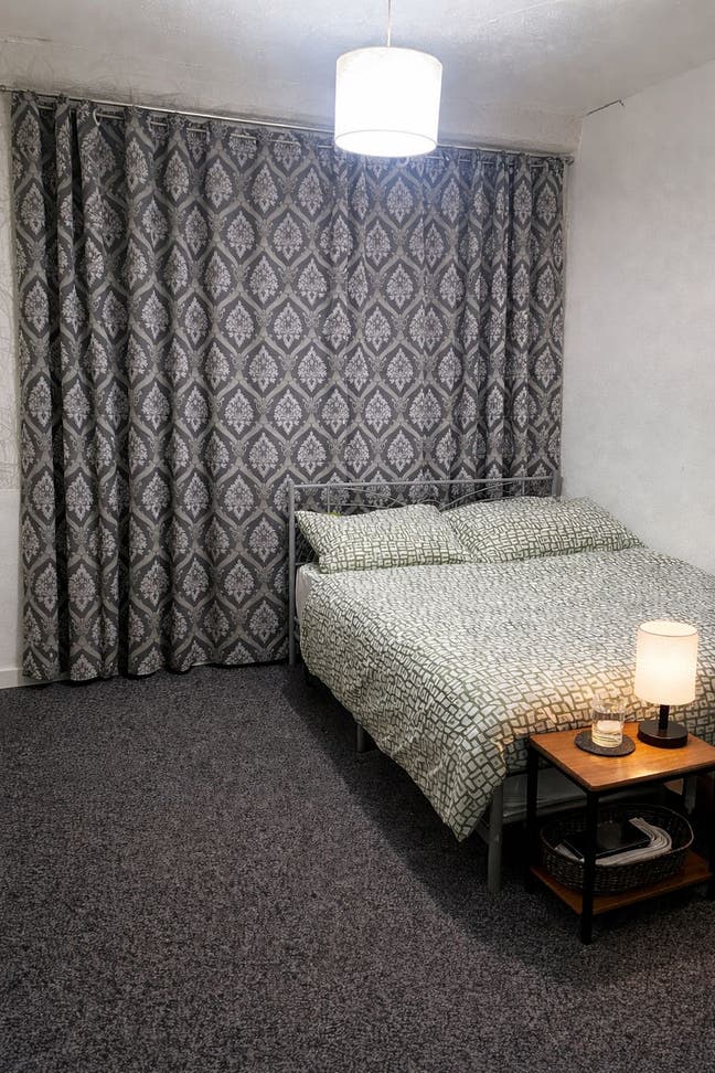 Single  bedroom available Main Photo